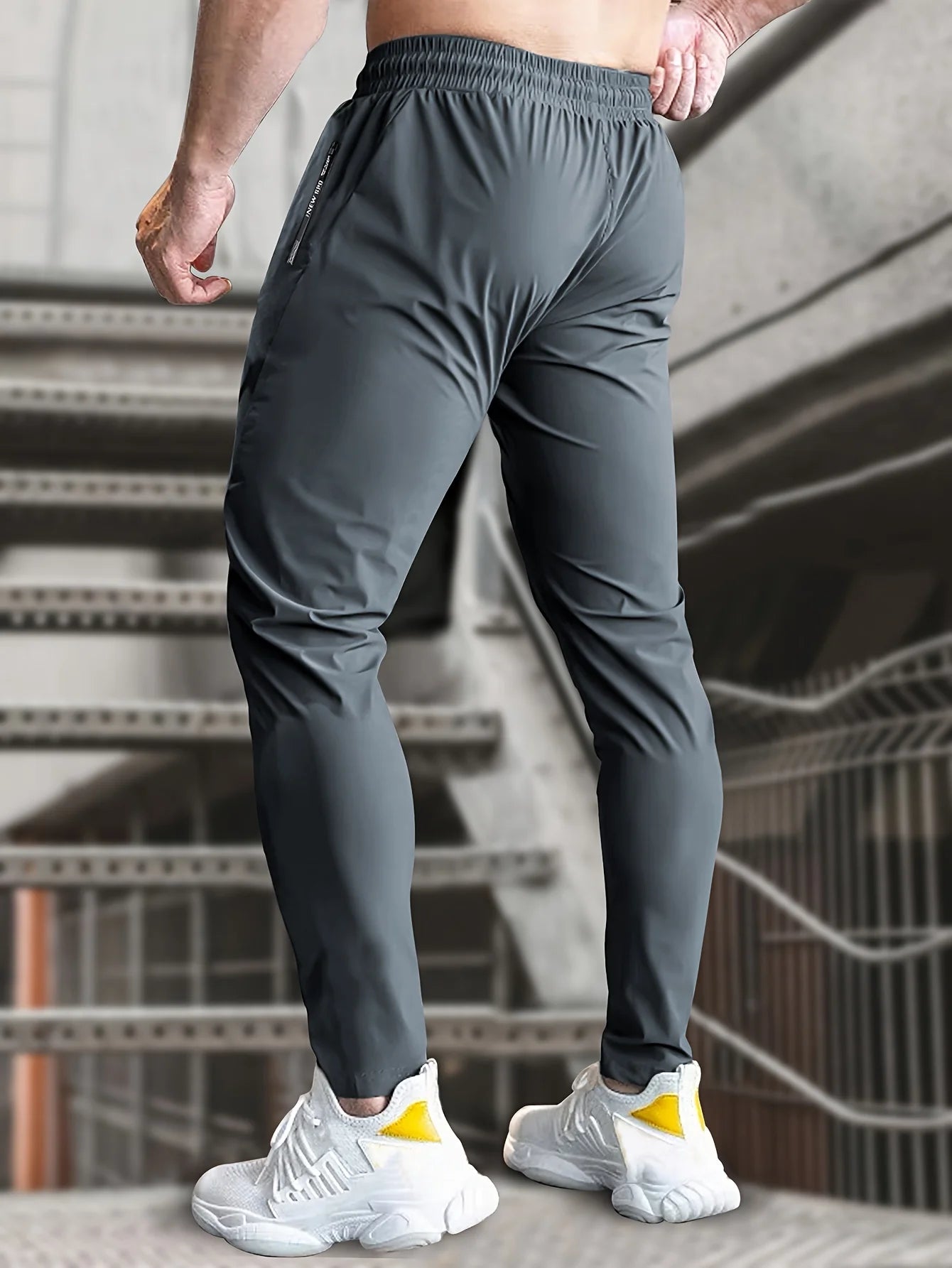 Men’s Ice Silk Stretch Sweatpants – Breathable Jogging Pants with Zipper Pockets