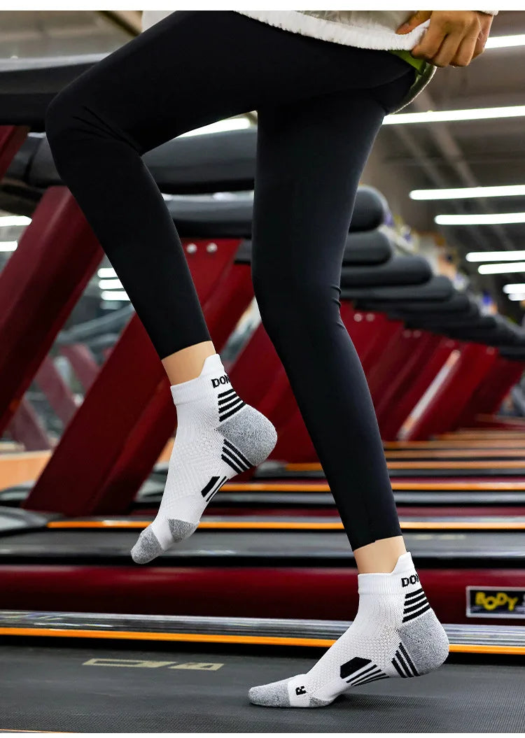 Sport Compression Ankle Socks – Low Cut Breathable Running & Fitness Socks