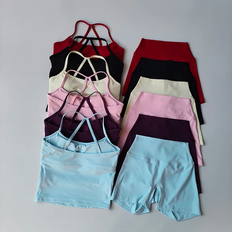 Women’s Yoga & Gym Halter Top Set – Seamless High-Waist Shorts & Backless Bra