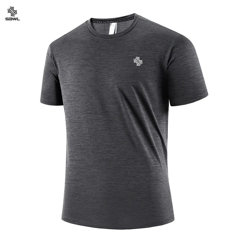 Men’s Football Style Gym T-Shirt – Loose Fit Quick-Dry Sports Top
