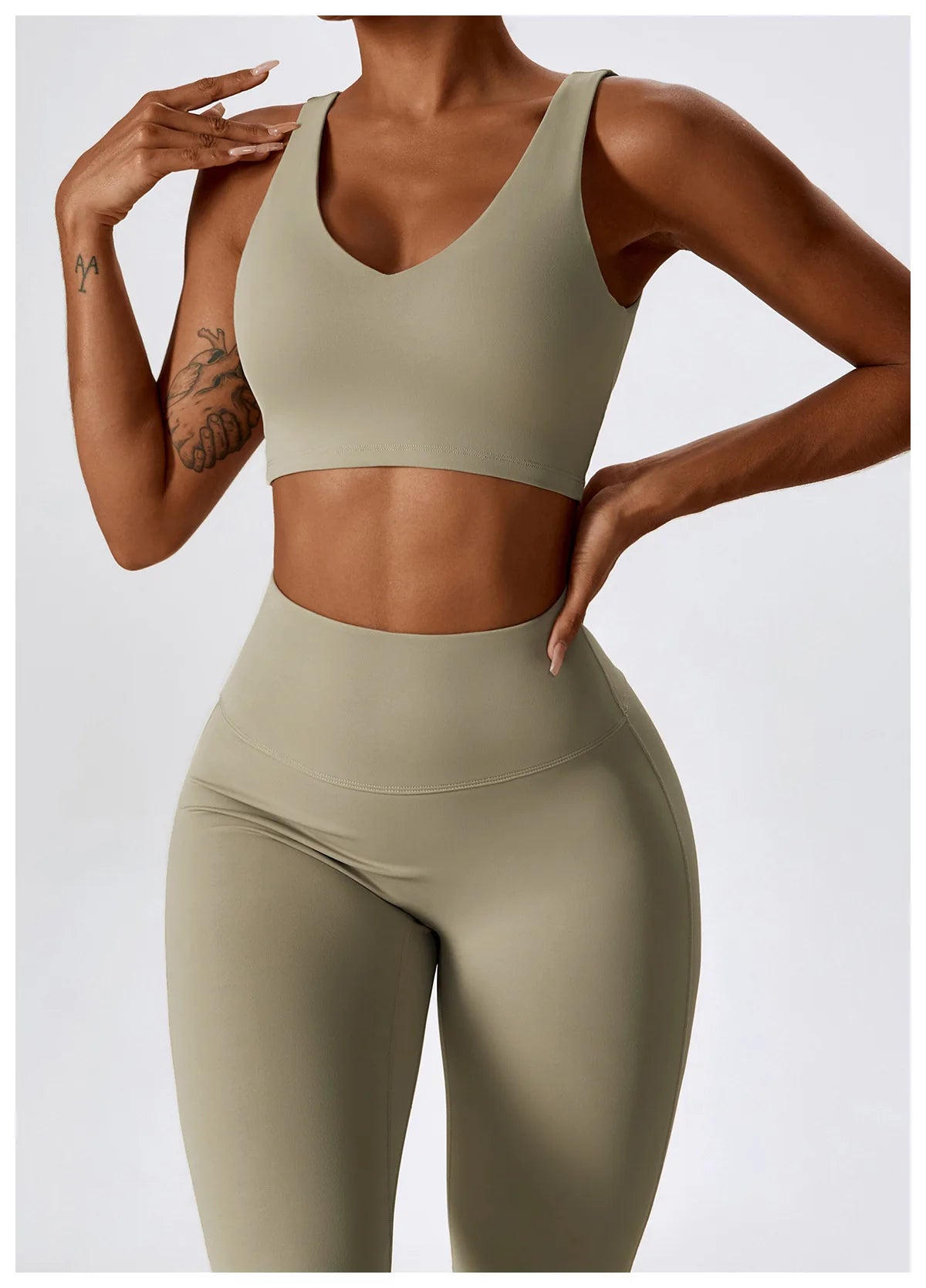 2PCS Seamless Women’s Yoga Set – Sports Bra & Leggings