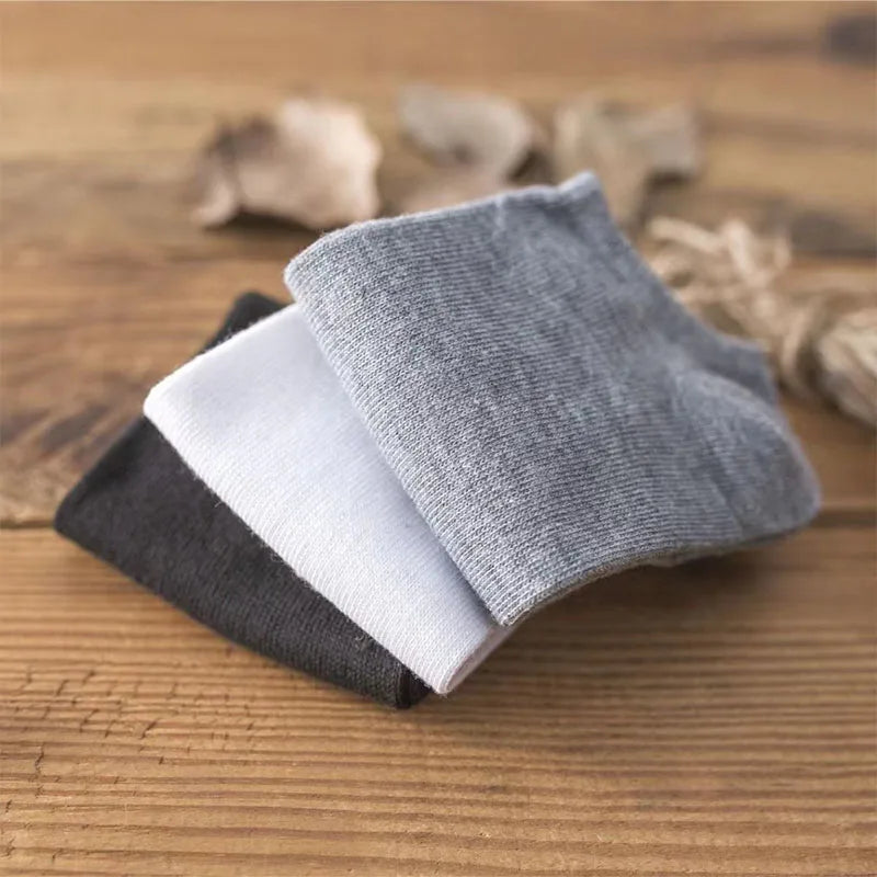 Women’s Breathable Cotton Ankle Socks – Solid Color Boat Sports Socks