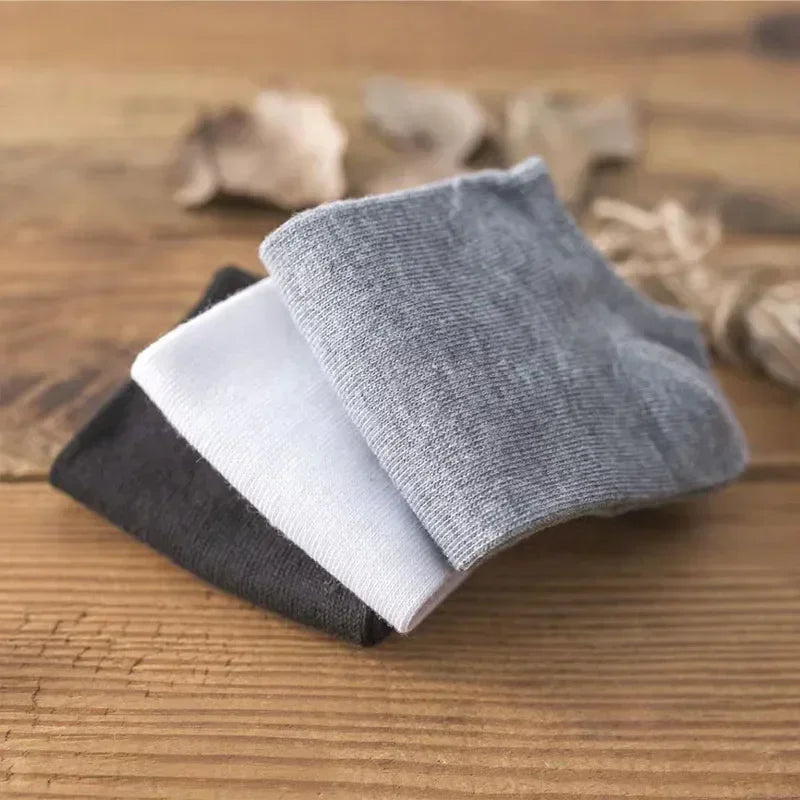 Women’s Breathable Cotton Ankle Socks – Solid Color Boat Sports Socks