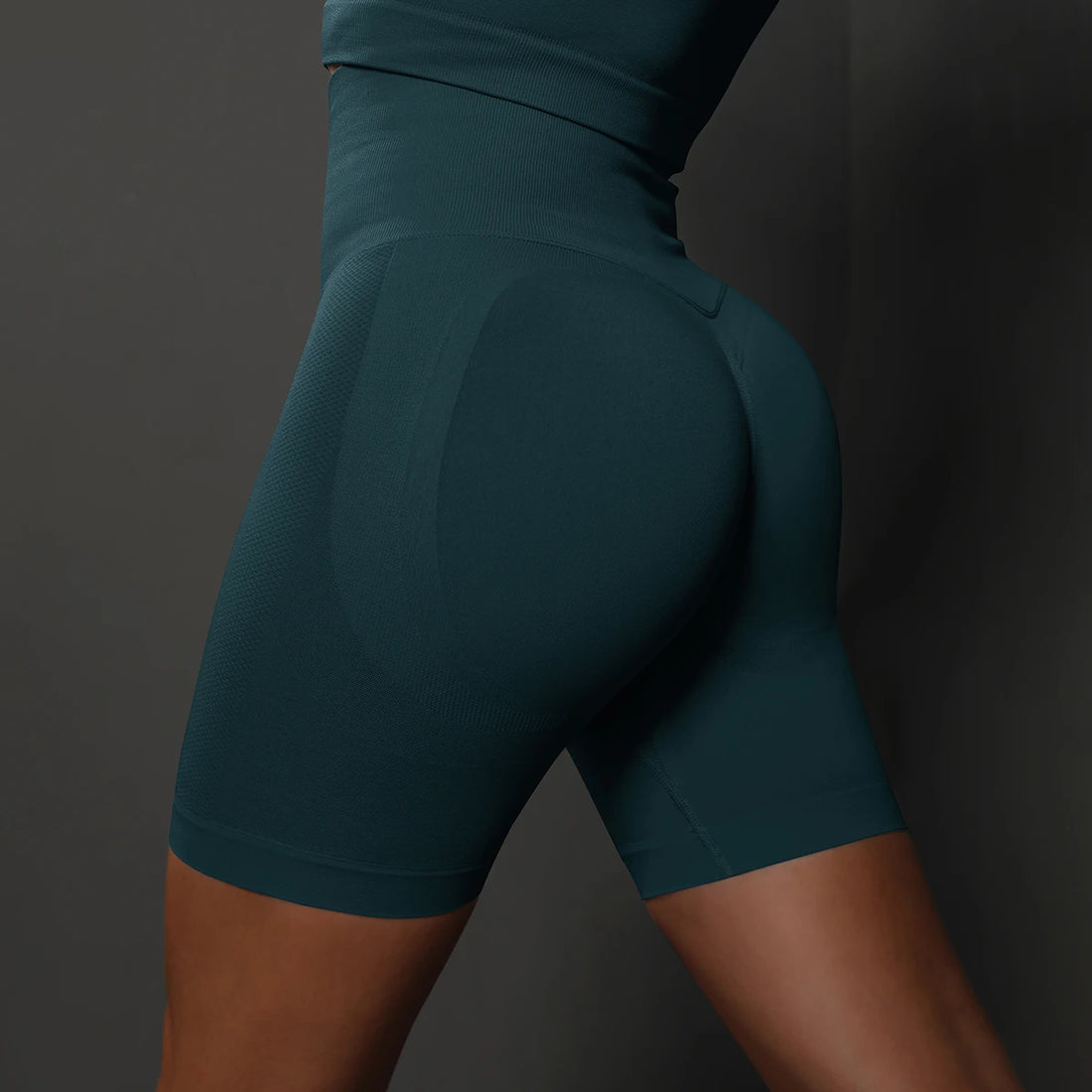 Women’s High-Waist Seamless Yoga & Sports Shorts – Push-Up Gym Workout Shorts