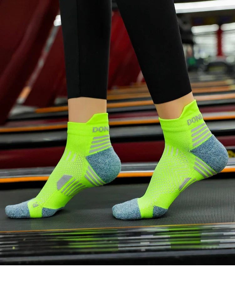 Sport Compression Ankle Socks – Low Cut Breathable Running & Fitness Socks