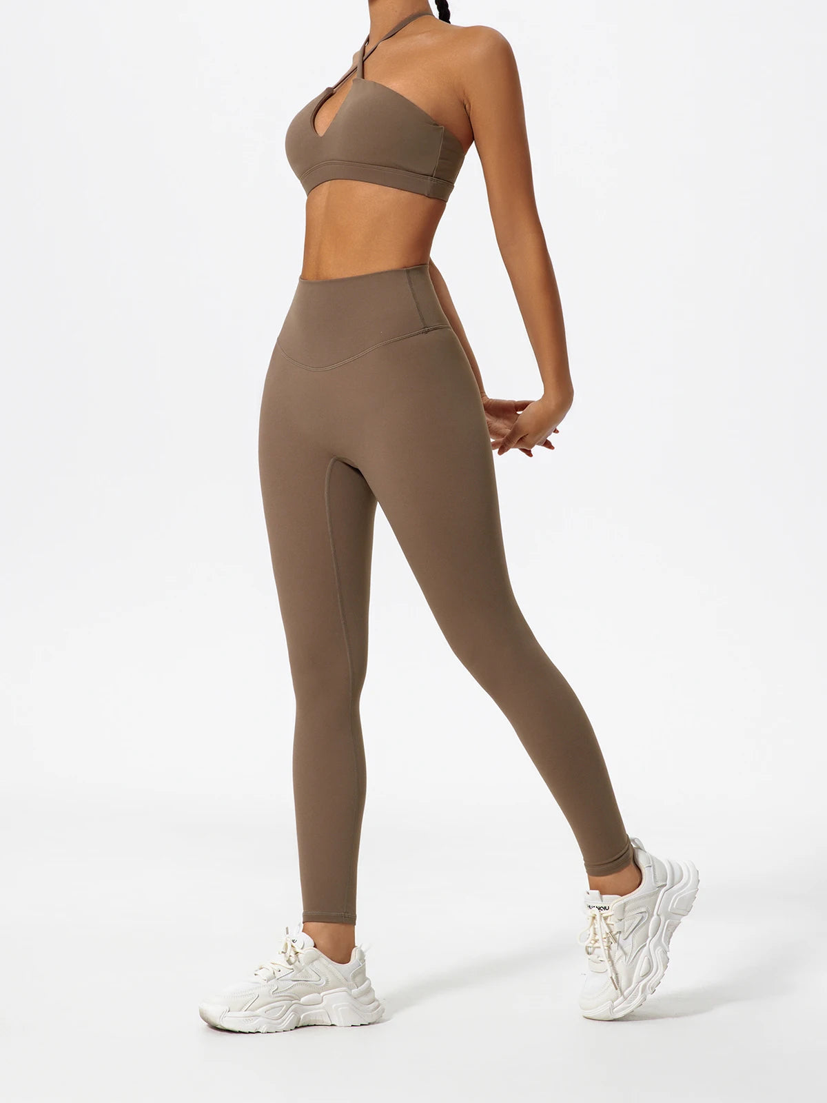 Two-Piece Women’s Sports Set – Cross-Front Yoga & Gym Outfit