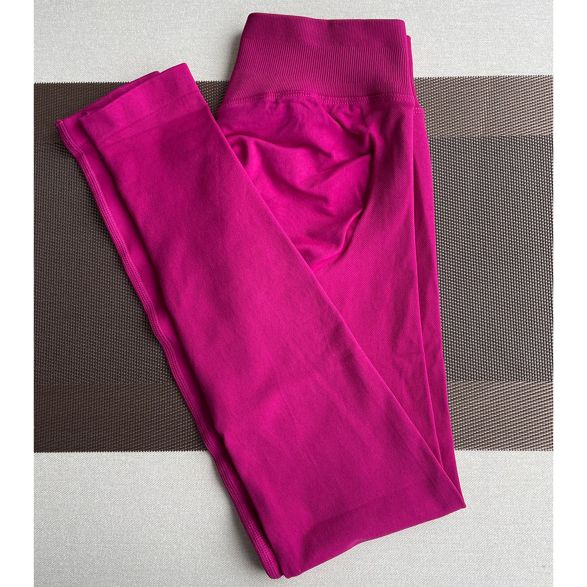 Women’s Seamless Yoga Leggings – Scrunch Bum Fitness Tights