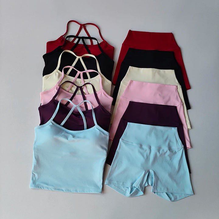 Women’s Yoga & Gym Halter Top Set – Seamless High-Waist Shorts & Backless Bra