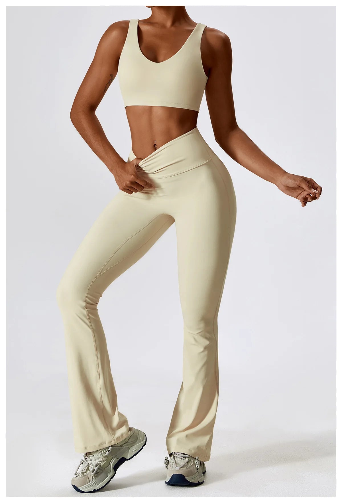 2PCS Seamless Women’s Yoga Set – Sports Bra & Leggings