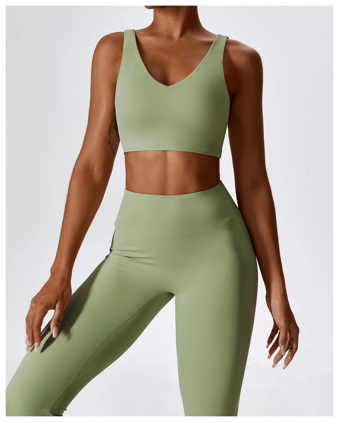 2PCS Seamless Women’s Yoga Set – Sports Bra & Leggings