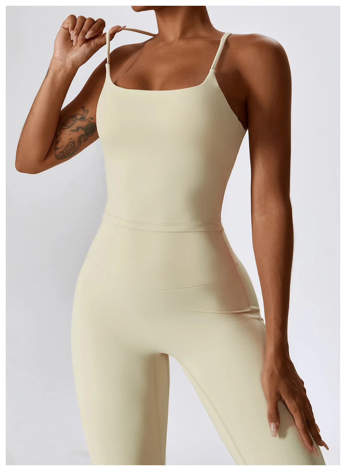 2PCS Seamless Women’s Yoga Set – Sports Bra & Leggings