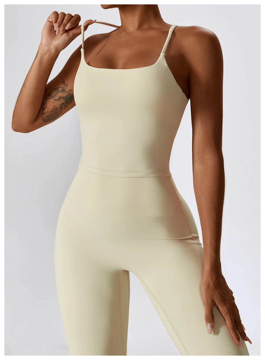 2PCS Seamless Women’s Yoga Set – Sports Bra & Leggings