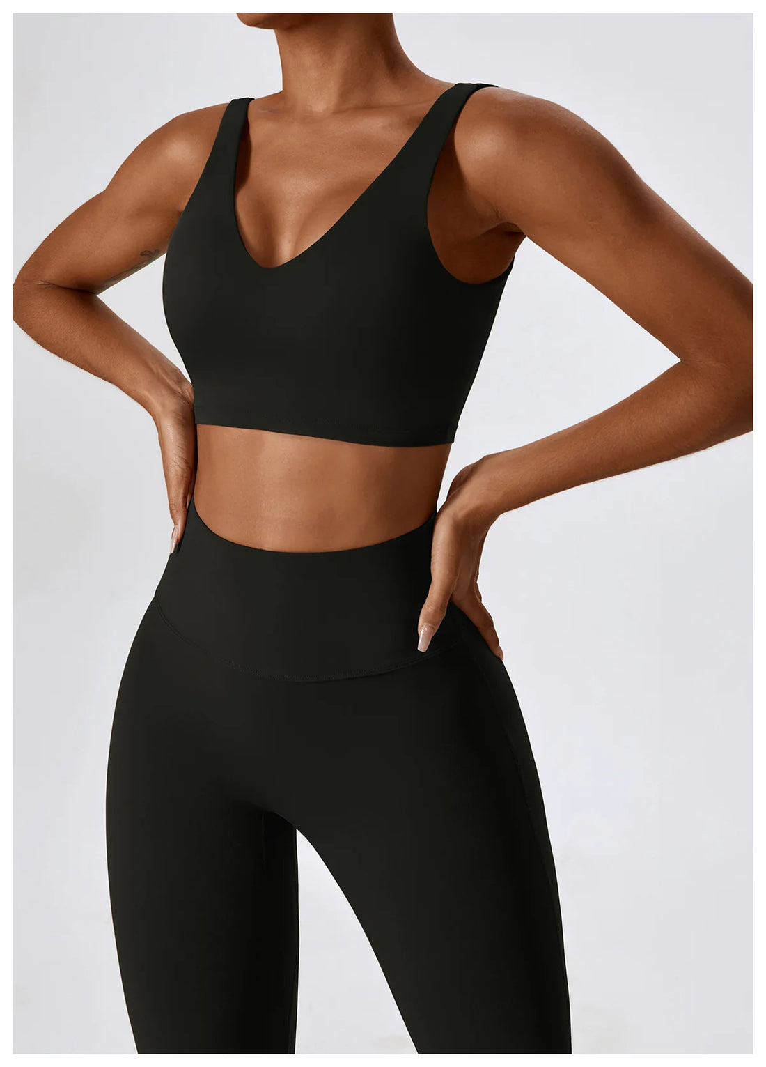 2PCS Seamless Women’s Yoga Set – Sports Bra & Leggings