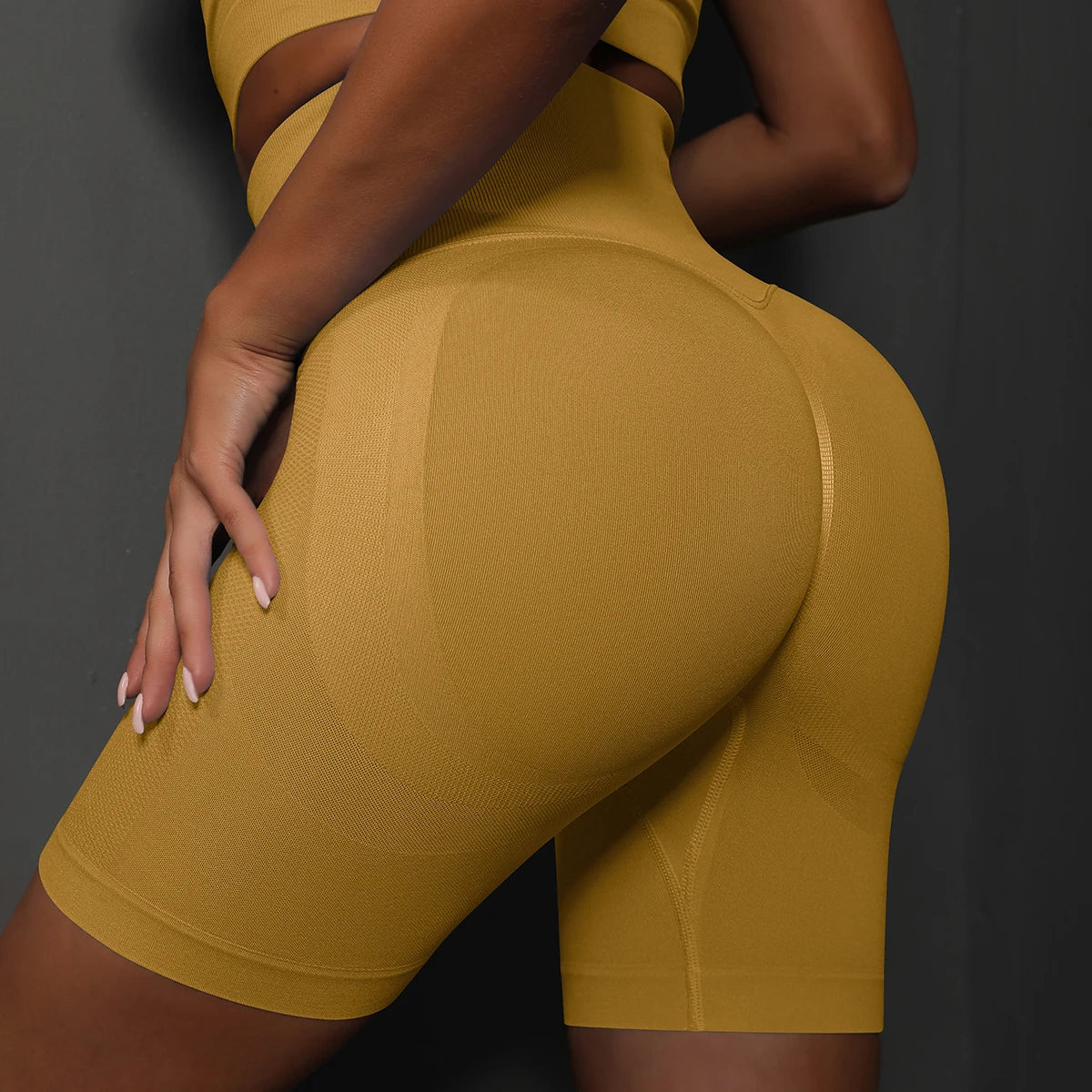 Women’s High-Waist Seamless Yoga & Sports Shorts – Push-Up Gym Workout Shorts