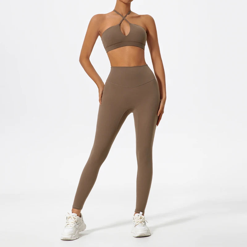 Two-Piece Women’s Sports Set – Cross-Front Yoga & Gym Outfit