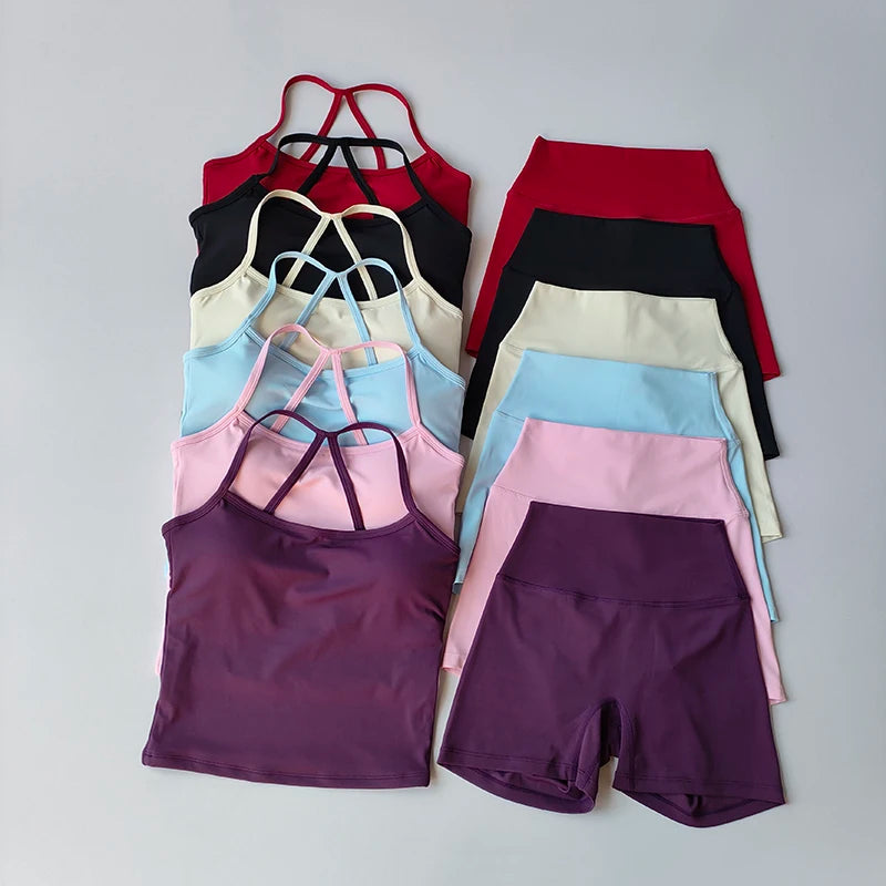 Women’s Yoga & Gym Halter Top Set – Seamless High-Waist Shorts & Backless Bra