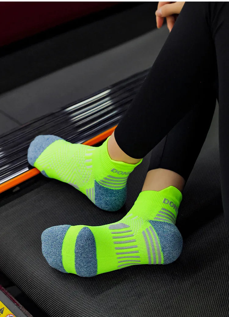 Sport Compression Ankle Socks – Low Cut Breathable Running & Fitness Socks
