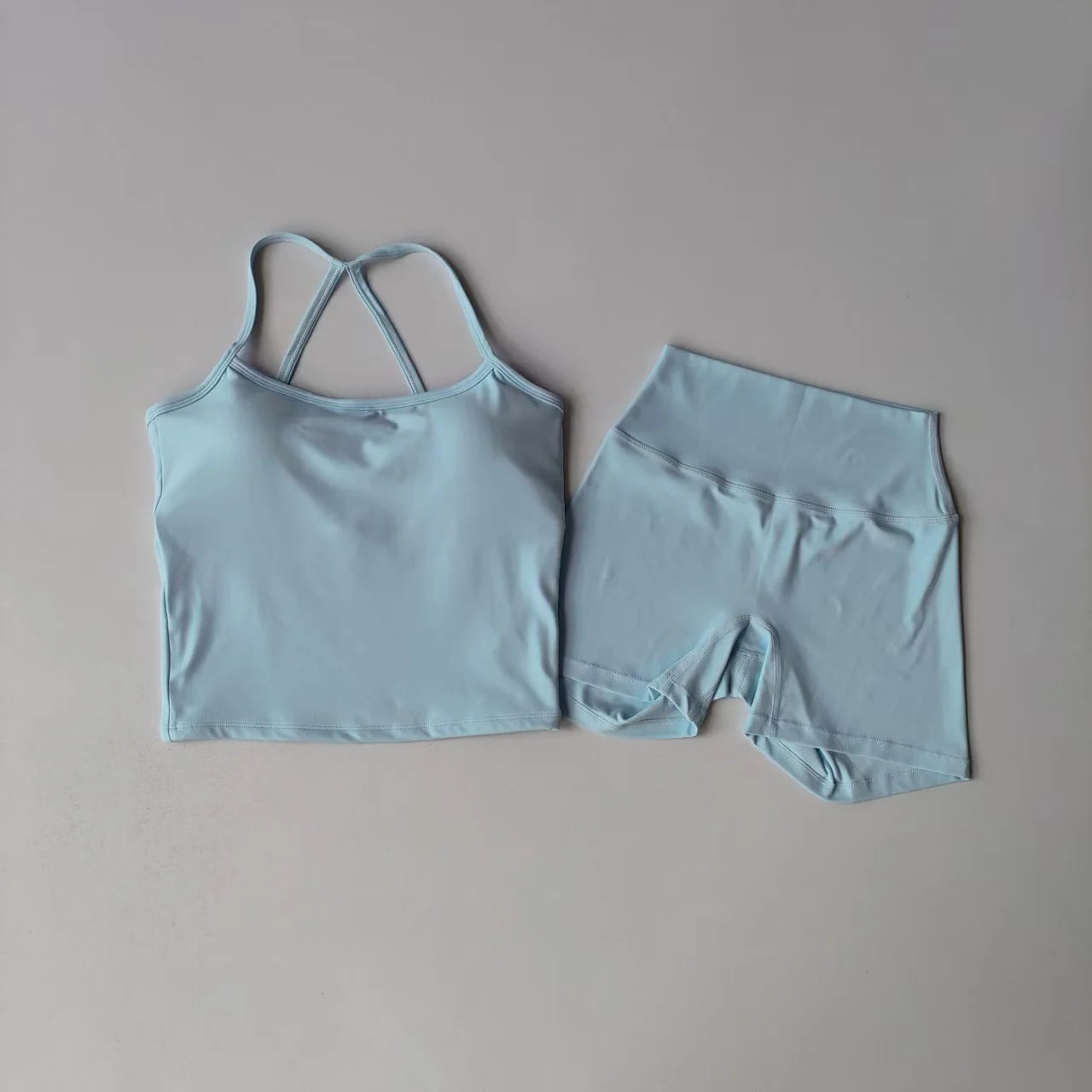 Women’s Yoga & Gym Halter Top Set – Seamless High-Waist Shorts & Backless Bra