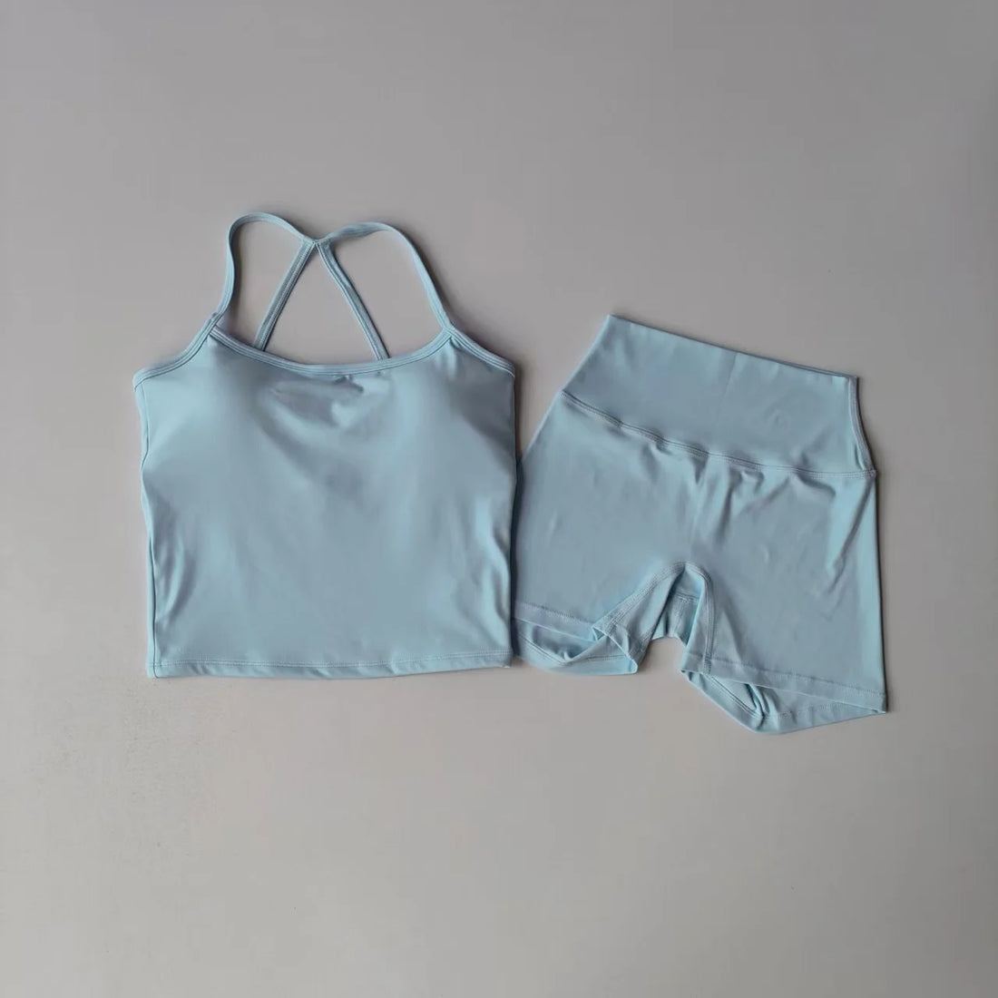 Women’s Yoga & Gym Halter Top Set – Seamless High-Waist Shorts & Backless Bra