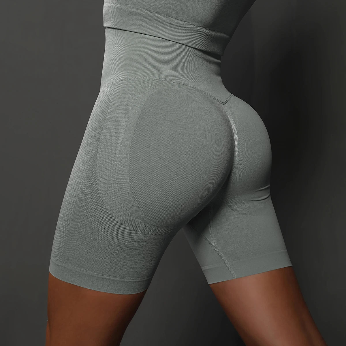 Women’s High-Waist Seamless Yoga & Sports Shorts – Push-Up Gym Workout Shorts